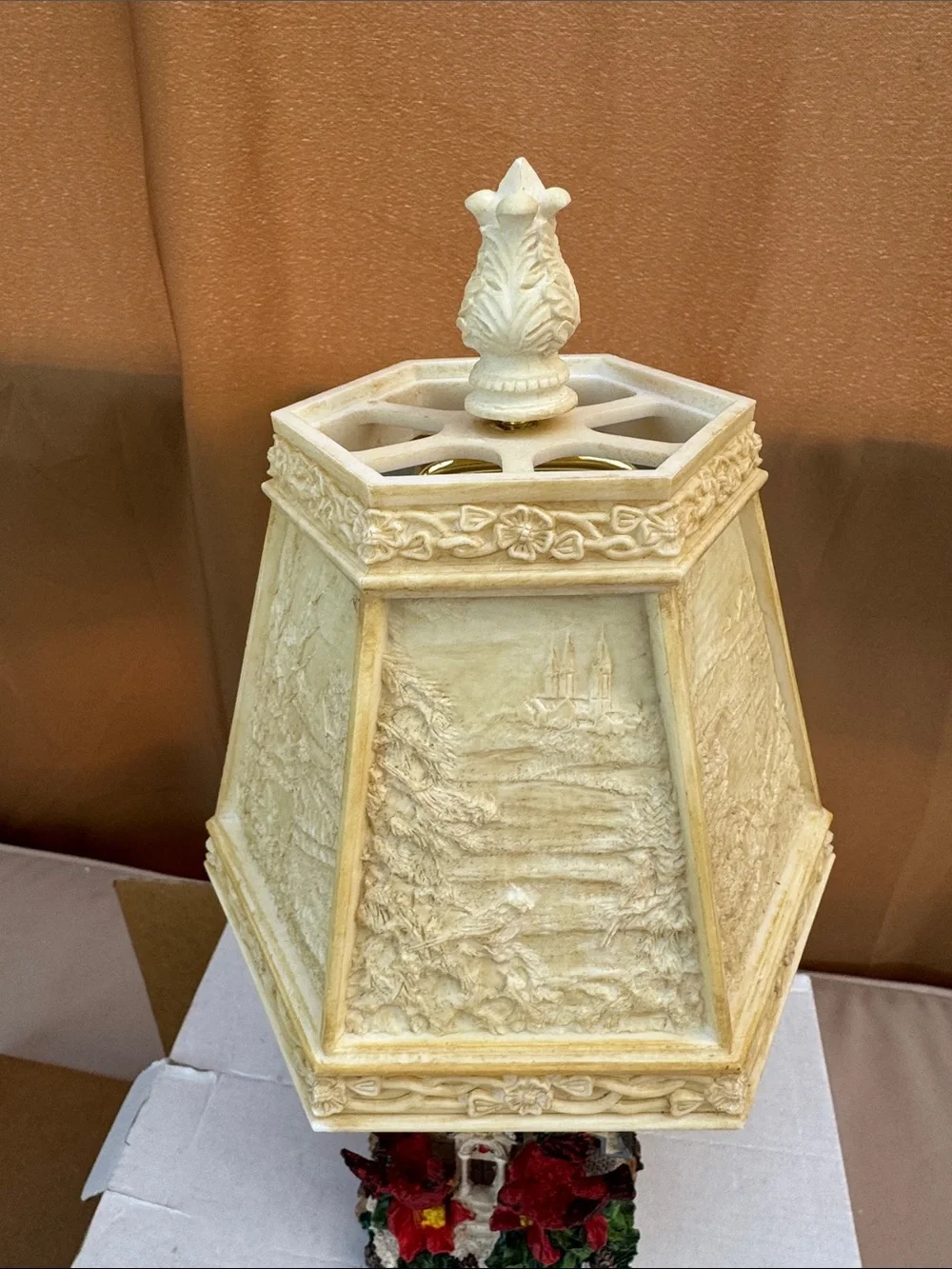 Vintage Cardinal Litho Night Light Lamp with Floral Base - Cream Shade
